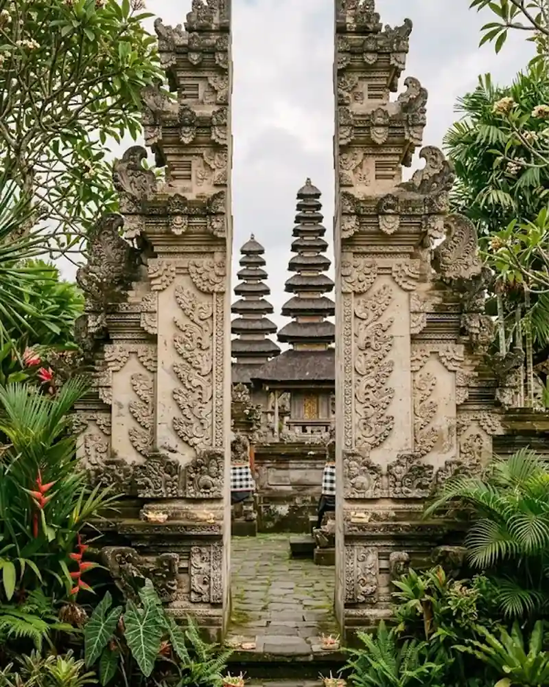 Hand-carved paras stone garden gate from Bali